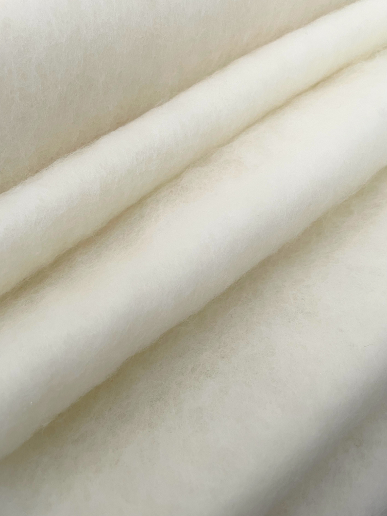 MERINO D'ARLES - immagine banner (mobile).png MERINO D'ARLES - immagine banner (mobile).png